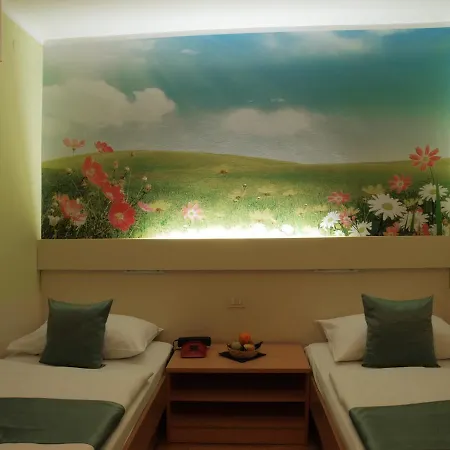 Tabor Hotel 3*