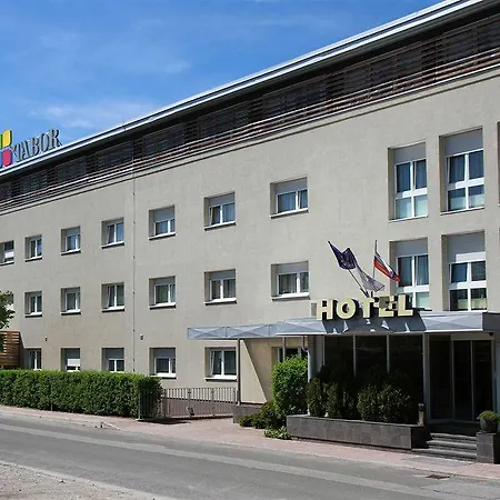 Отель Tabor 3*