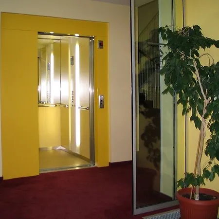 Ξενοδοχείο Tabor Μαριμπόρ