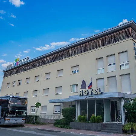 Ξενοδοχείο Tabor 3*