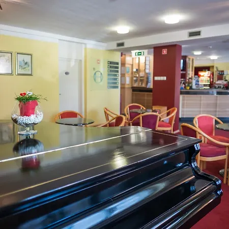 Tabor Hotel