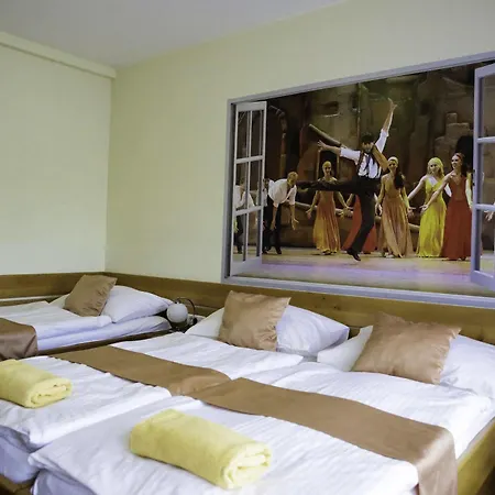 Tabor Hotel 3*
